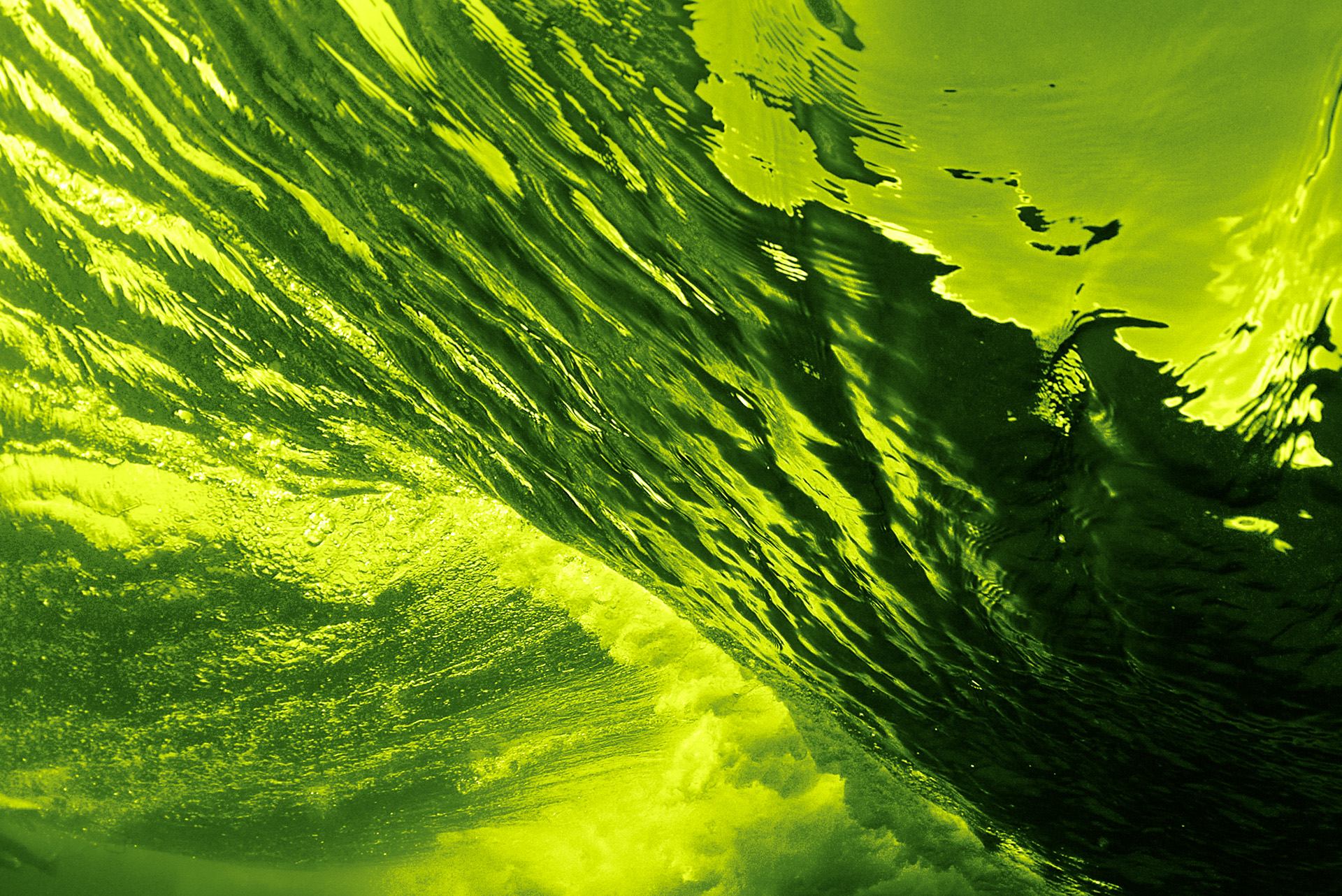 Underwater view of the wave in green colour treatment